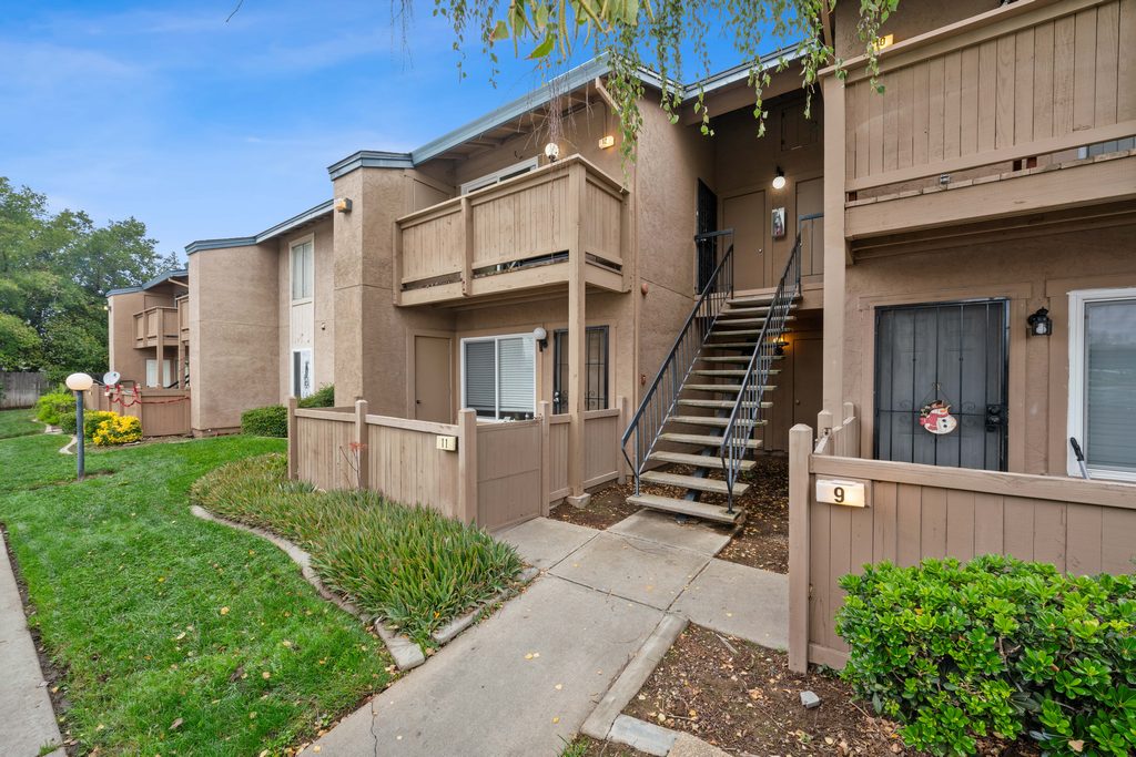 6400 66th Ave Unit 12 - Sacramento CA 95823 -  presented by James Tan MBA Broker/Realtor - Bethany Real Estate and Investments - One of the best real estate agent in Elk Grove